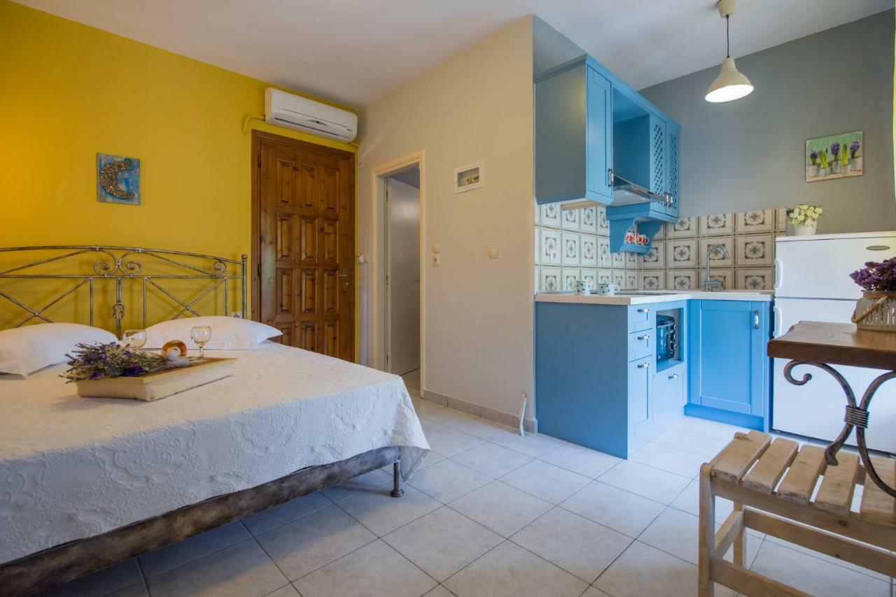 Sofia'S House Apartment Vourvourou Ngoại thất bức ảnh