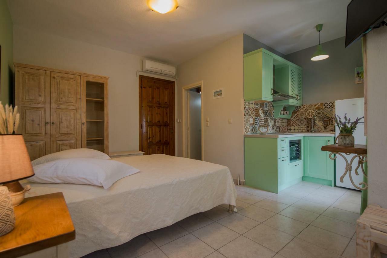 Sofia'S House Apartment Vourvourou Ngoại thất bức ảnh